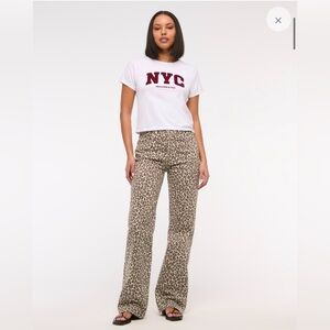 🐆A&F Leopard High Rise 90s Relaxed Jeans🐆